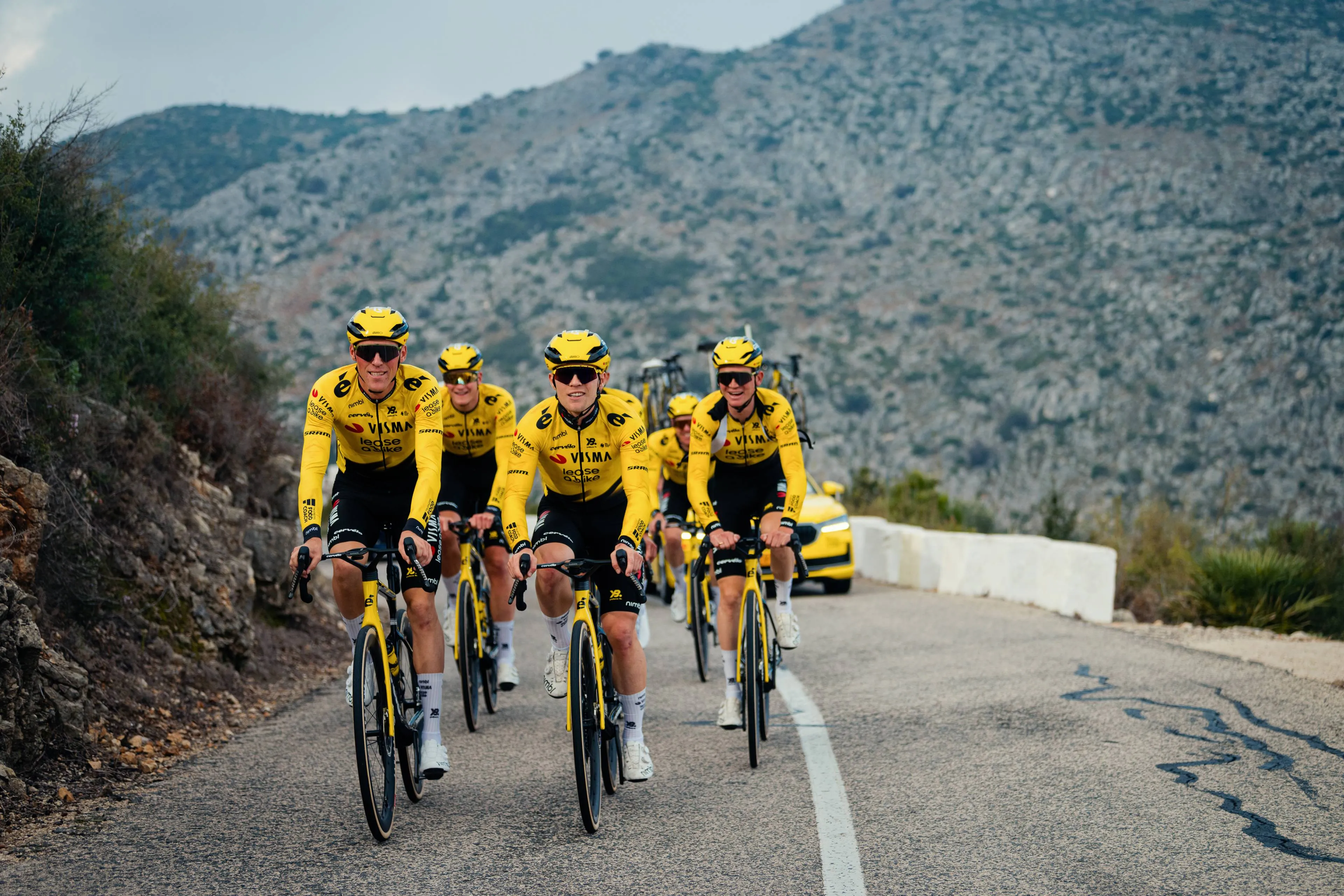 Will Visma | Lease a Bike’s “unlucky ones” finally get some luck this spring? “Sometimes it feels like someone protects Van der Poel”