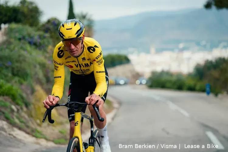 New Visma signing already shows Vingegaard he can be trusted: “Learning English was completely new to me”