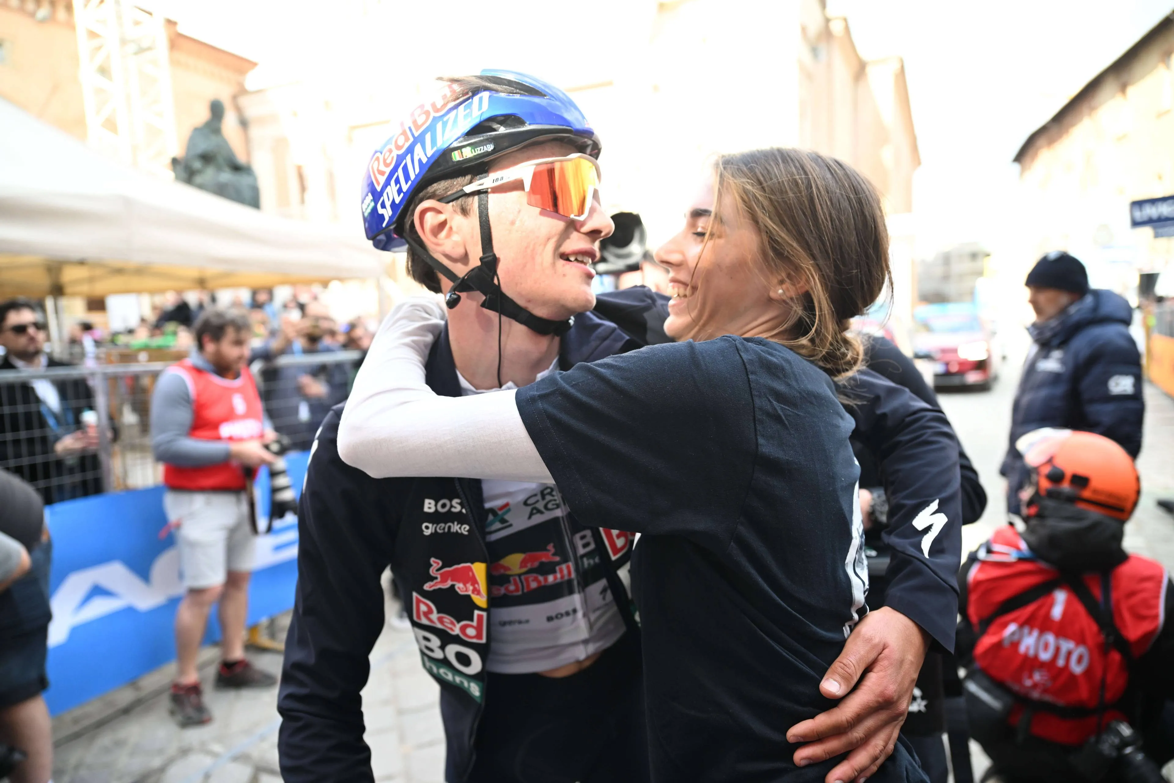 Did injured Pellizzari push too far in his eagerness to race for home fans at Tirreno-Adriatico?