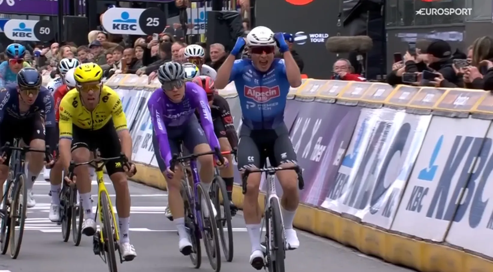 Philipsen says Van der Poel helped Alpecin plan come together in In Flanders Fields