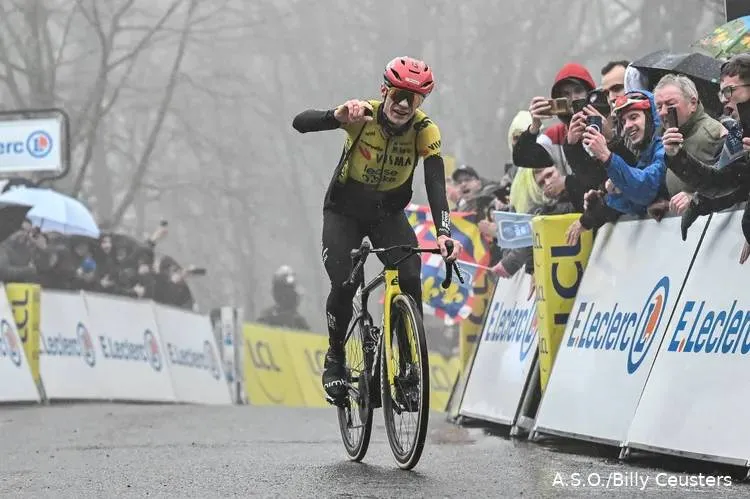 Visma | Lease a Bike and Vingegaard explain the story behind the ‘strip-bibs’ after a night of laughter