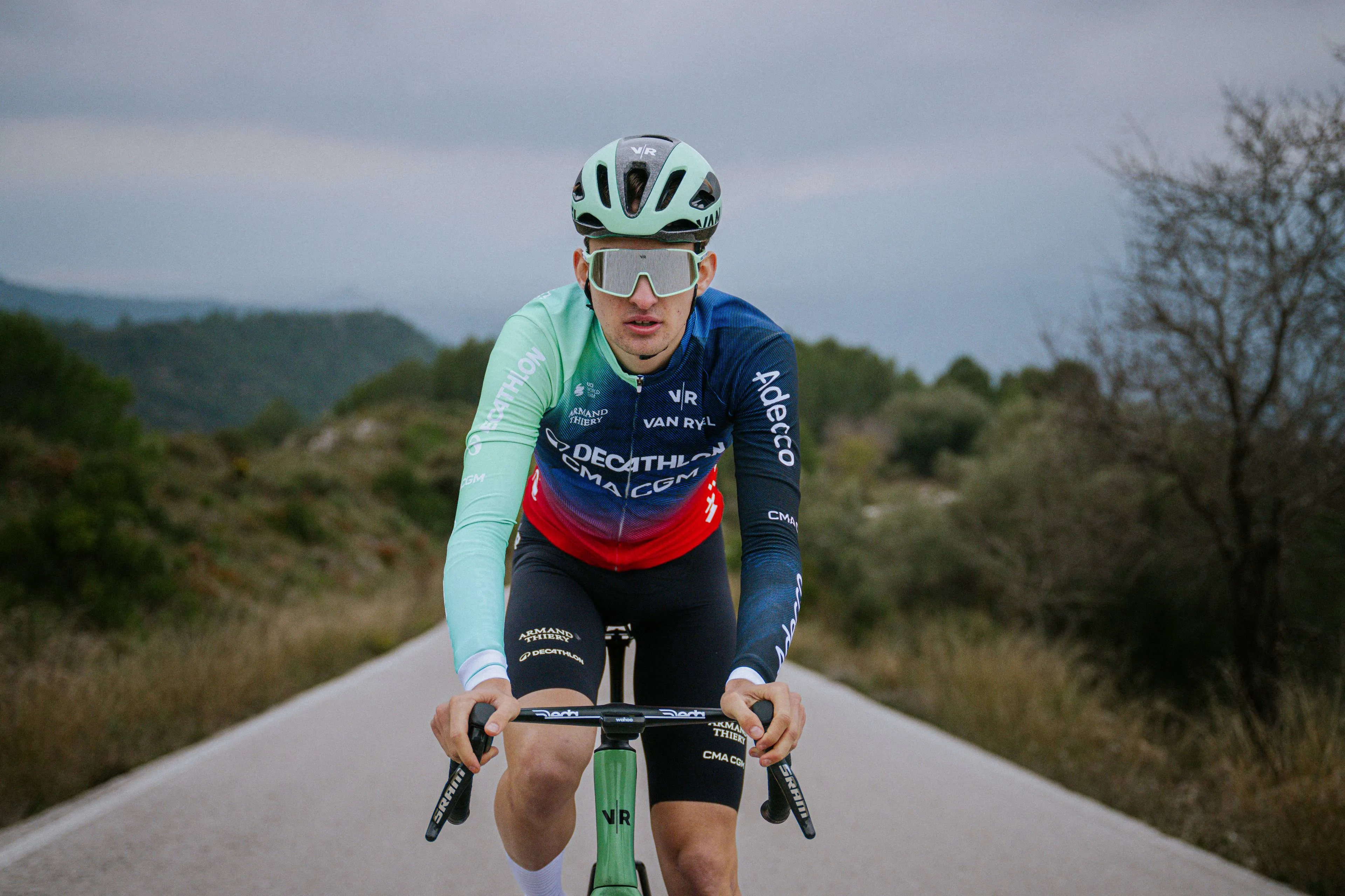 ‘He’s the Messiah’ and ‘not seen since Hinault’: France is already buckling under Seixas-mania