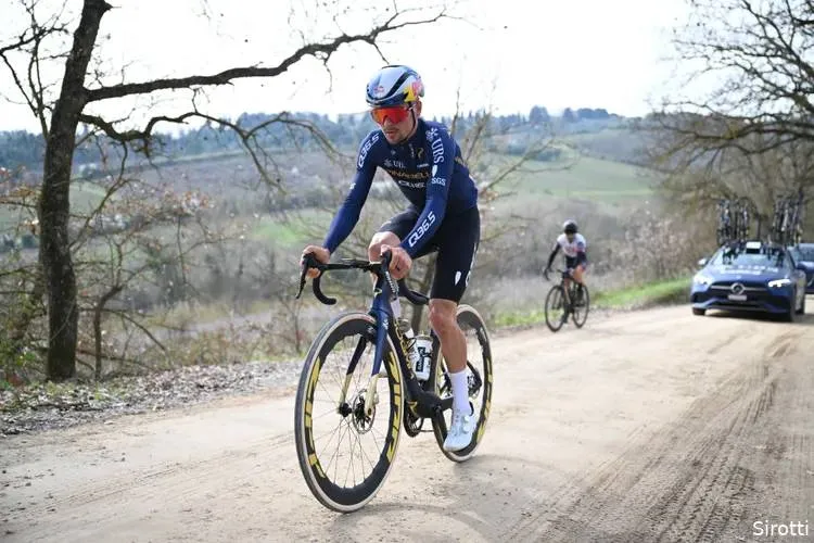 Tom Pidcock hopes to challenge Pogacar with a strong Pinarello-Q36.5 and a brave mindset