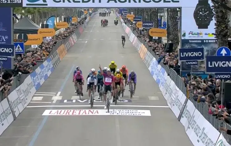 Van der Poel sends massive San Remo warning shot, with Van Aert and Ganna also strong