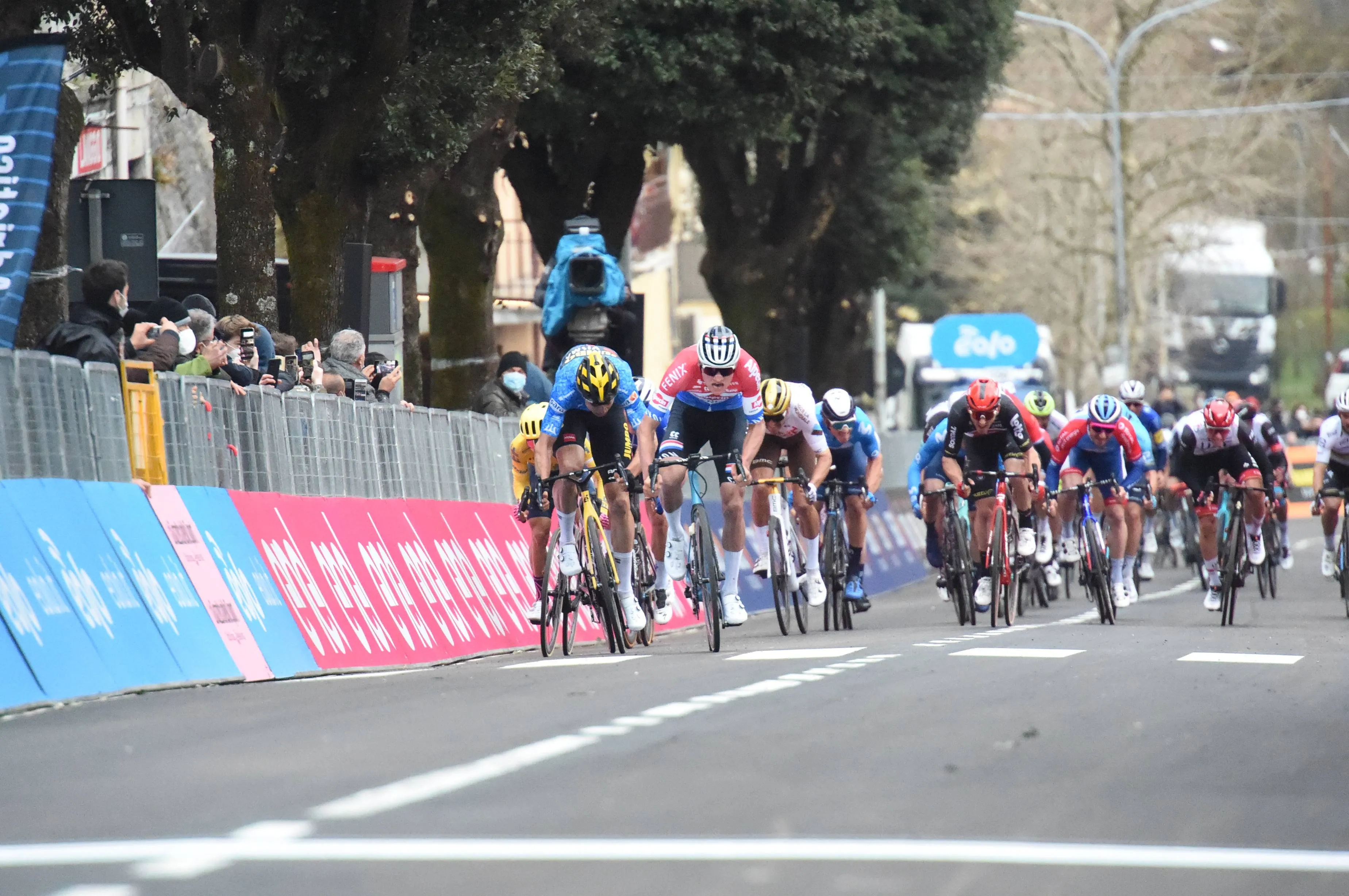 van-der-poel-van-aert-tirreno