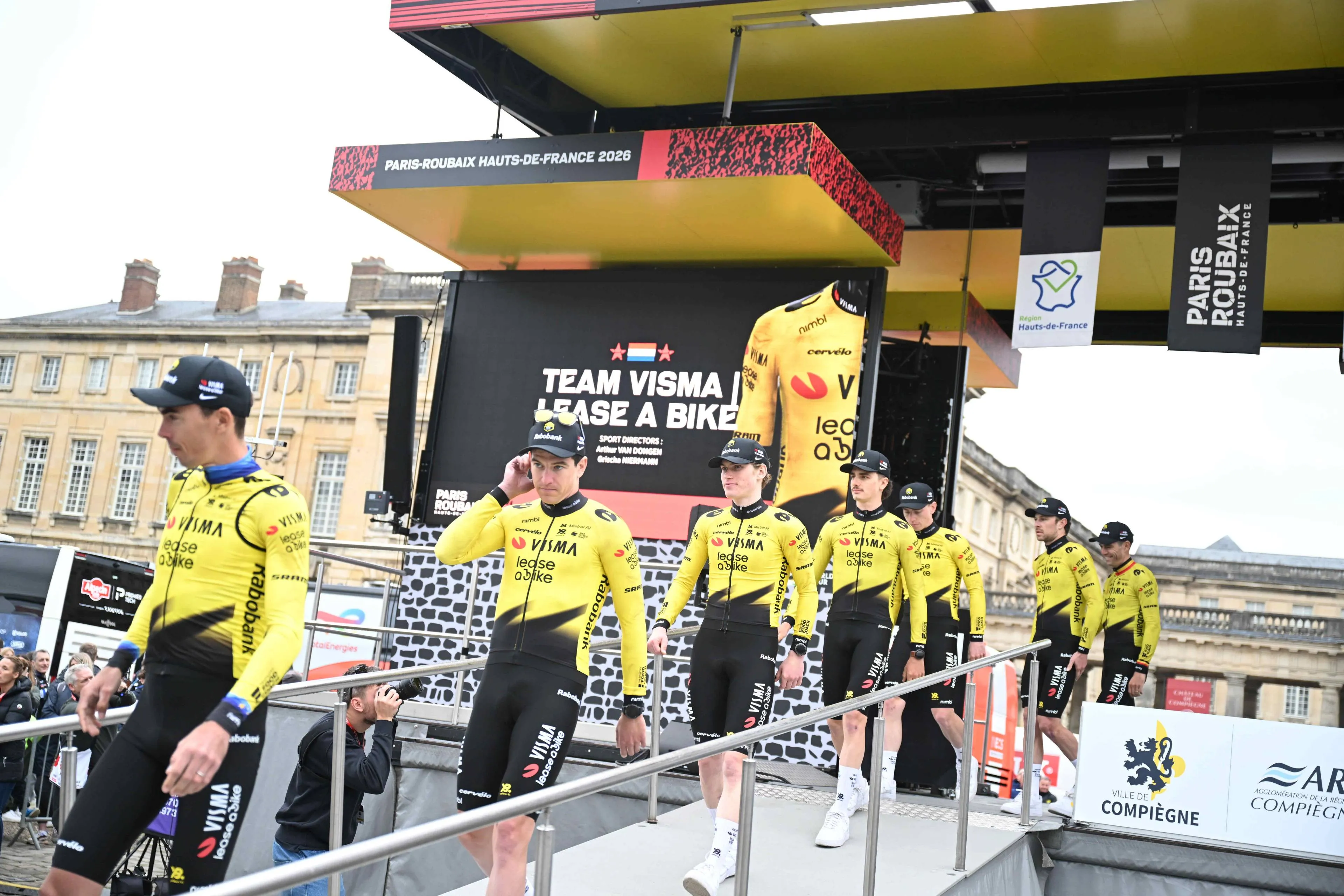 Visma | Lease a Bike's joker cards ready for starring role behind (or ahead of?) Van Aert