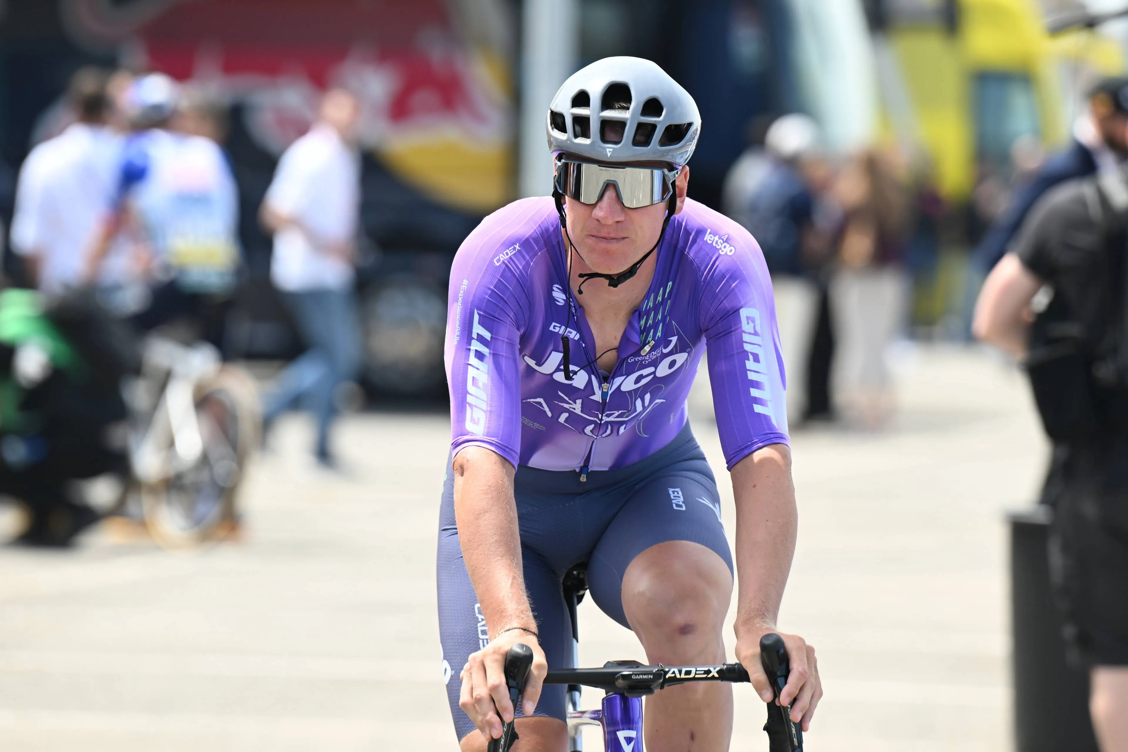 Ackermann fumes after Giro sprint: 'I'm just glad I got out of it in one piece'