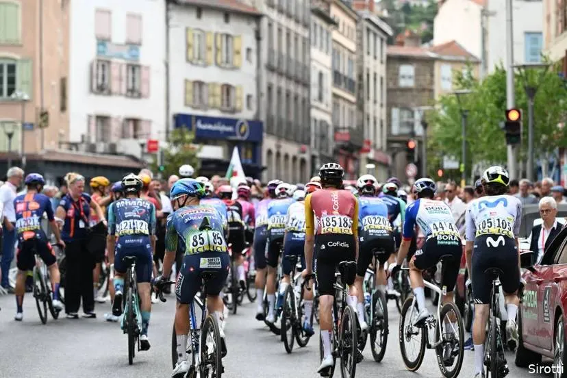 Tour Auvergne-Rhône-Alpes 2026 start list | One-third of the peloton already out