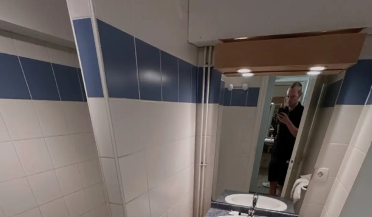 Magnus Cort gives his Tour de France hotel 1 out of 7 stars: "One of the worst places I've ever stayed"