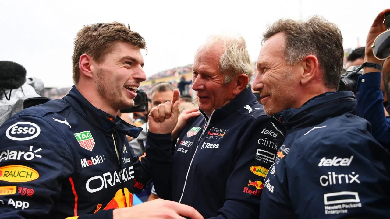 max verstappen christian horner helmut marko f1 2022f1662543763