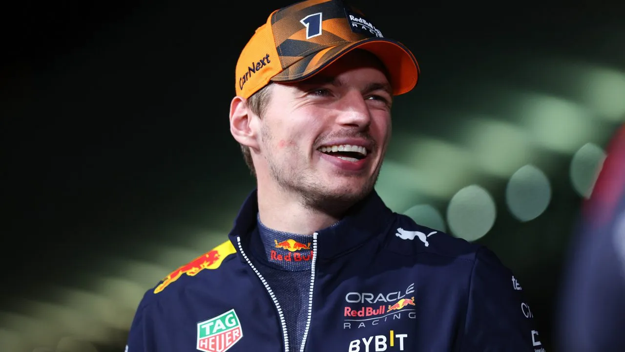 max verstappen lachend gp japan 2022f1665396970