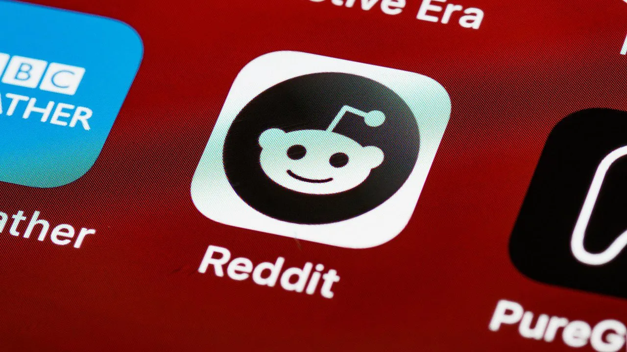 Update: Urenlange storing legt Reddit plat, na meer dan vijf uur opgelost