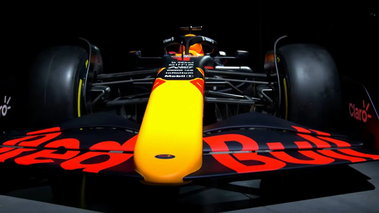 rb18 max verstappen f1 autof1644423858