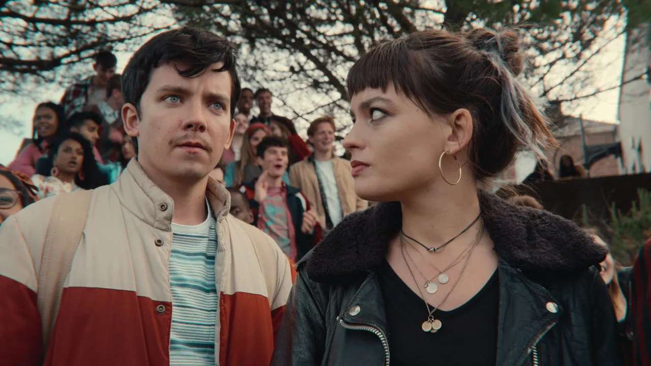 sexeducation season3 episode1 00 51 22 15 minf1637696477