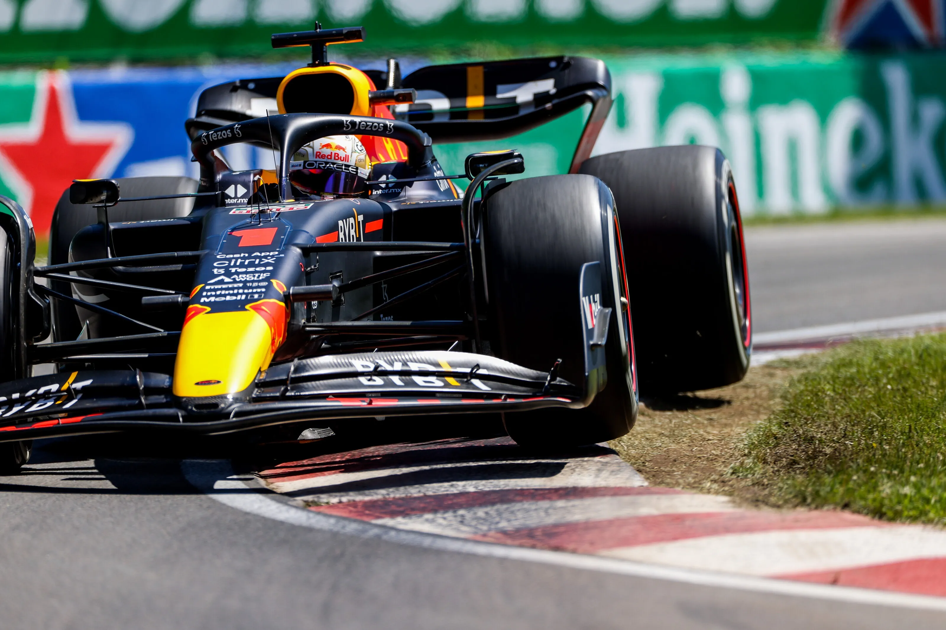 max verstappen f1 gp canadaf1661026607