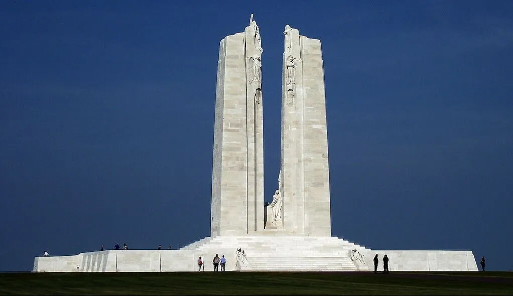 Twee Belgen bouwen oorlogsmonument na met LEGO