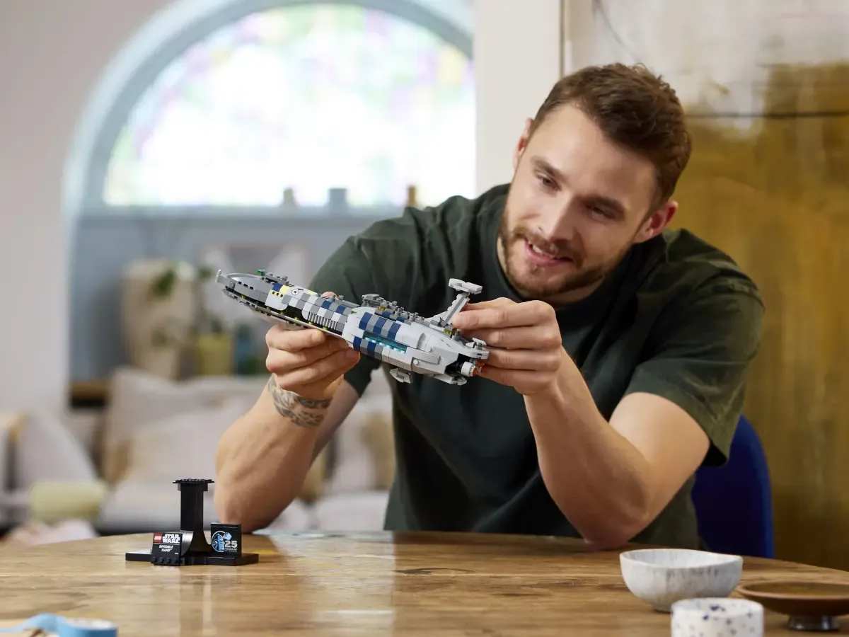 lego star wars invisible hand
