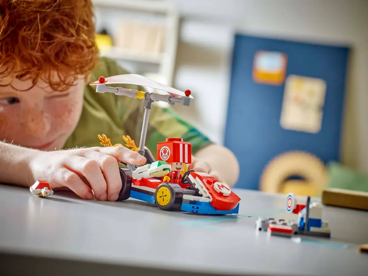 LEGO-fan tilt Mario Kart-set naar een hoger niveau