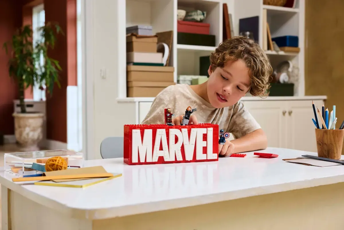 lego marvel logo