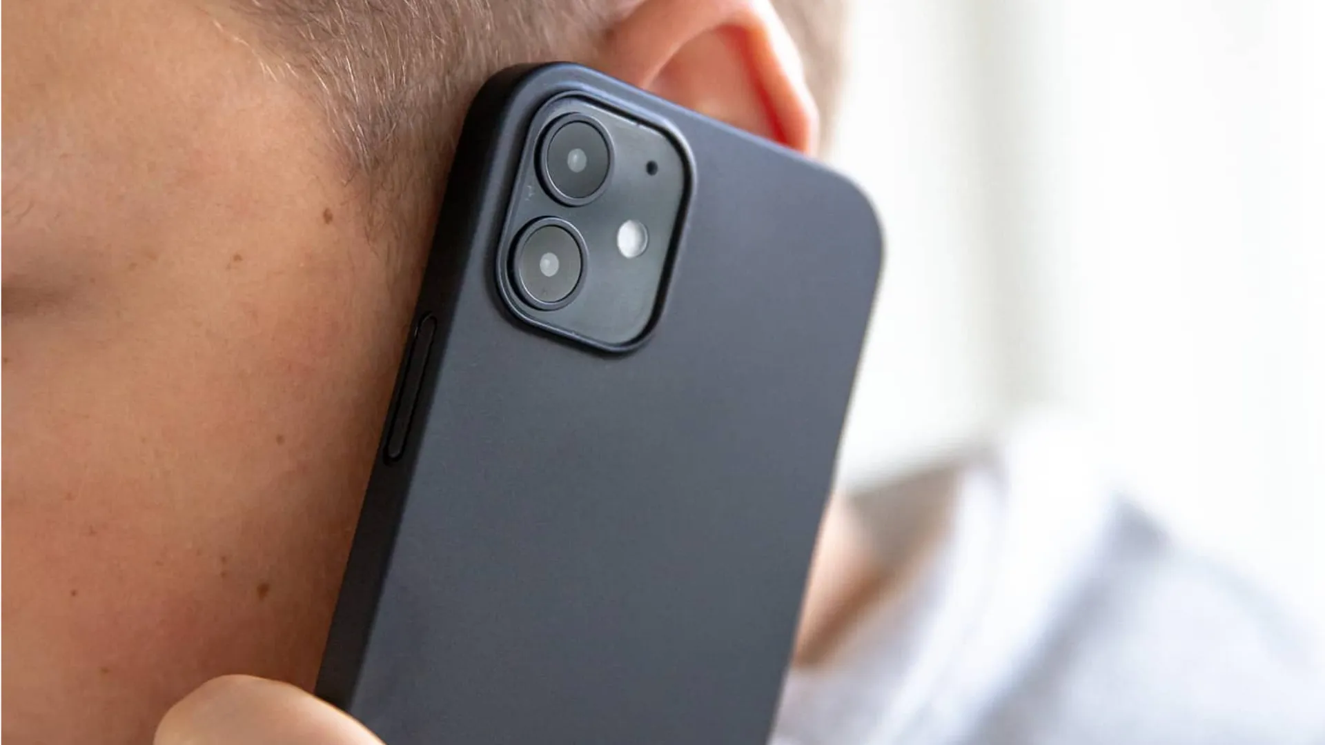 guustav iphone case