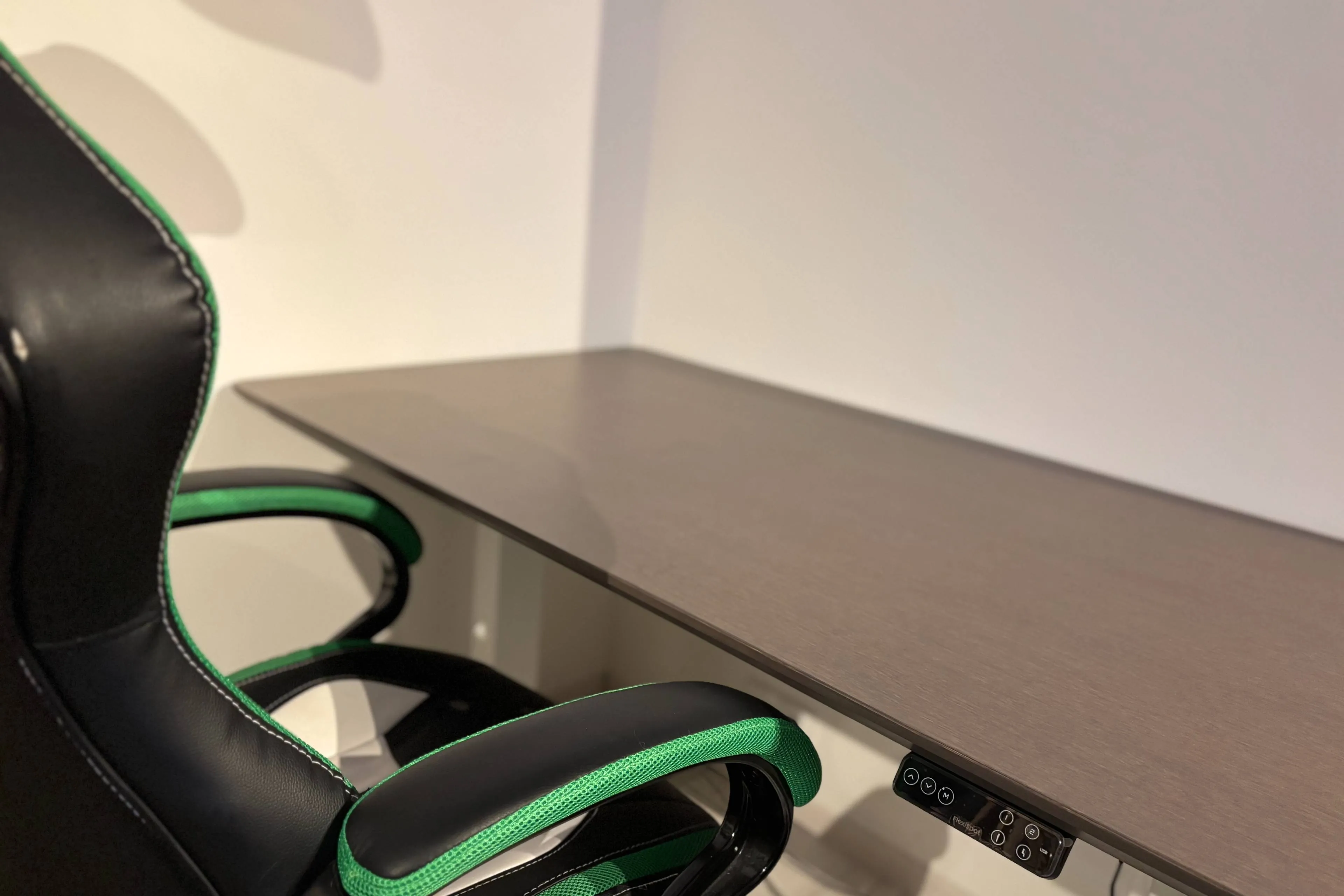 Flexispot E7 Pro Sta-zit Bureau Review - Een bureau dat jaren meegaat
