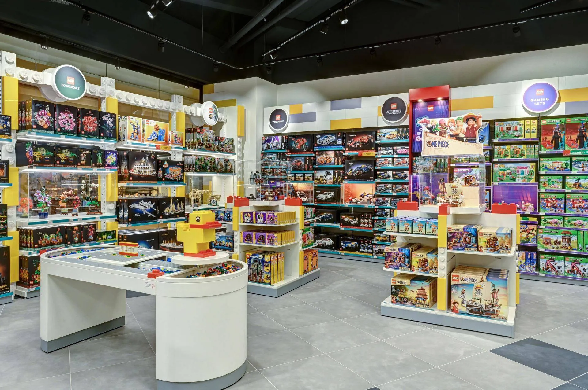 LEGO opent binnenkort gigantische nieuwe winkel in Rotterdam met unieke attractie van 89.136 stenen