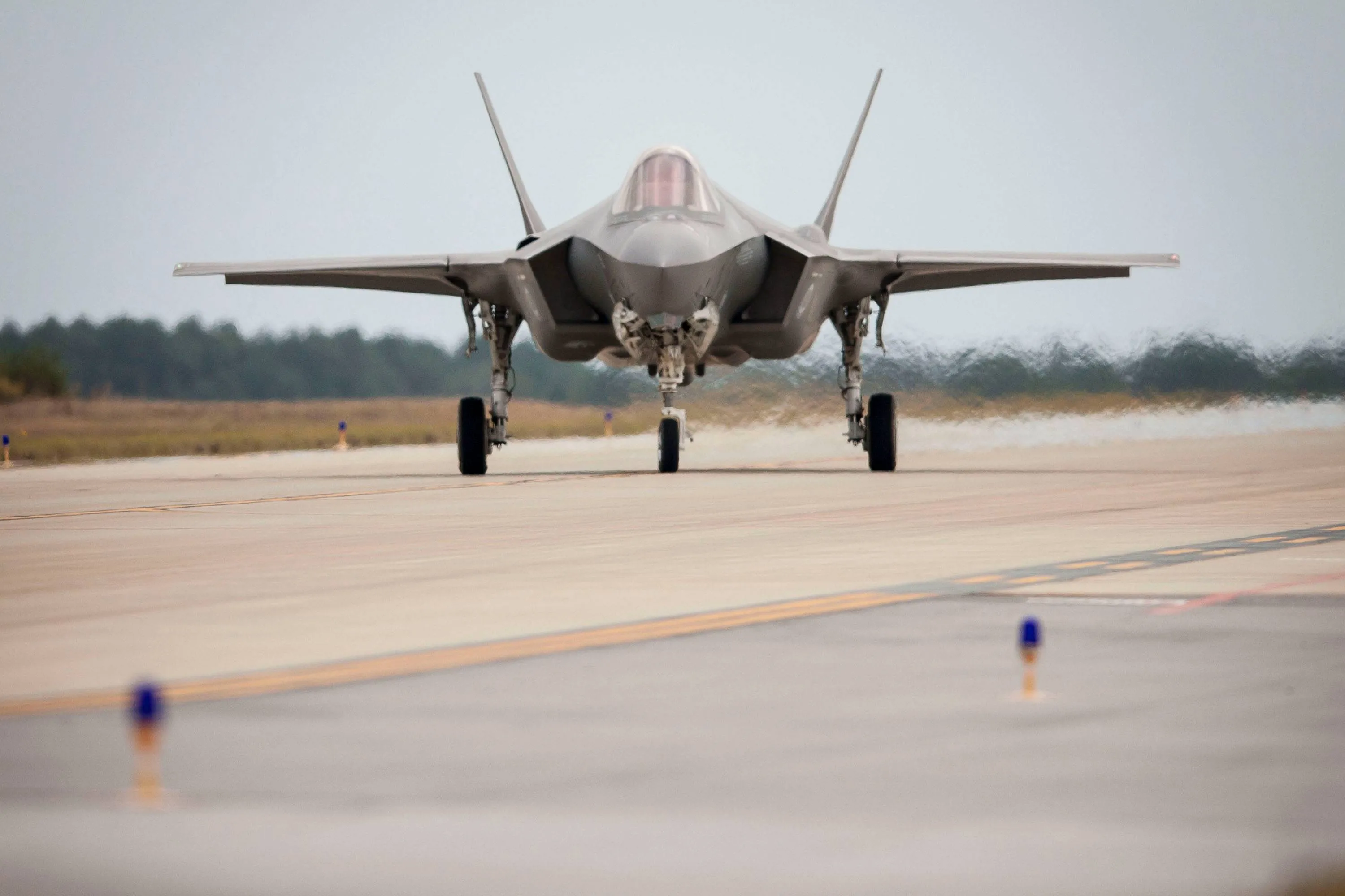 F-35_on_runway