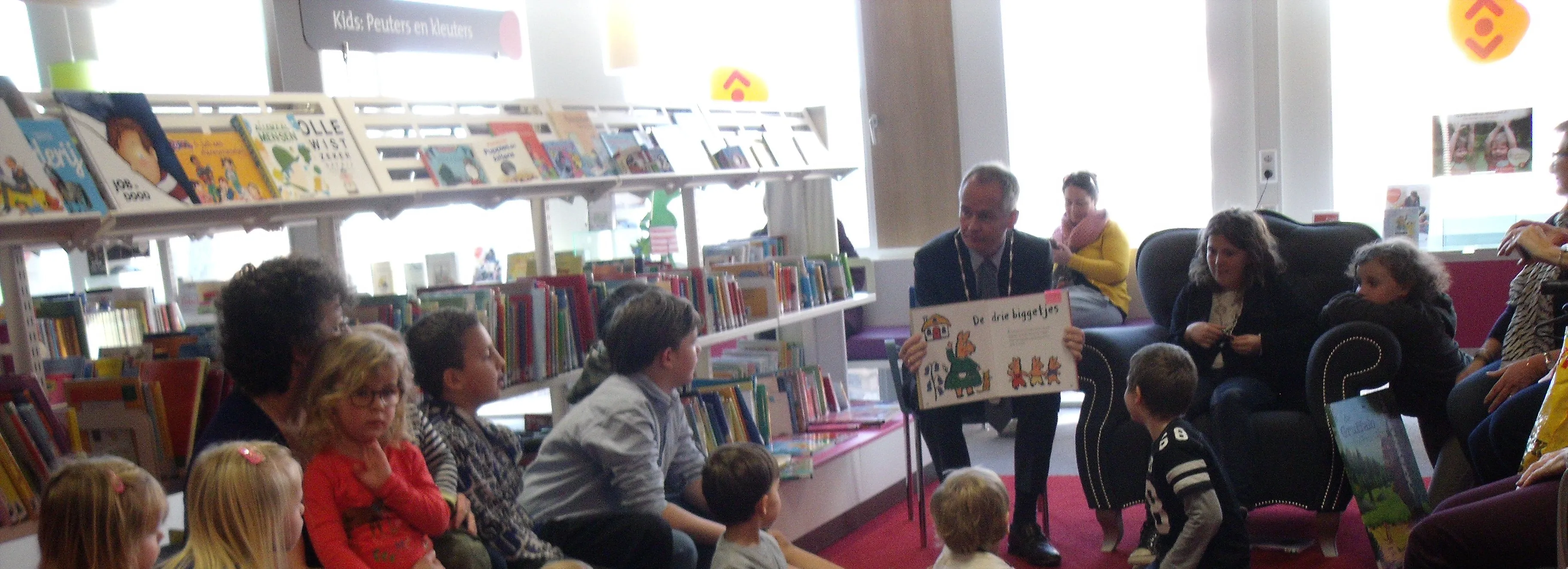 voorleessessie bibliotheek zandvoort bijgesneden