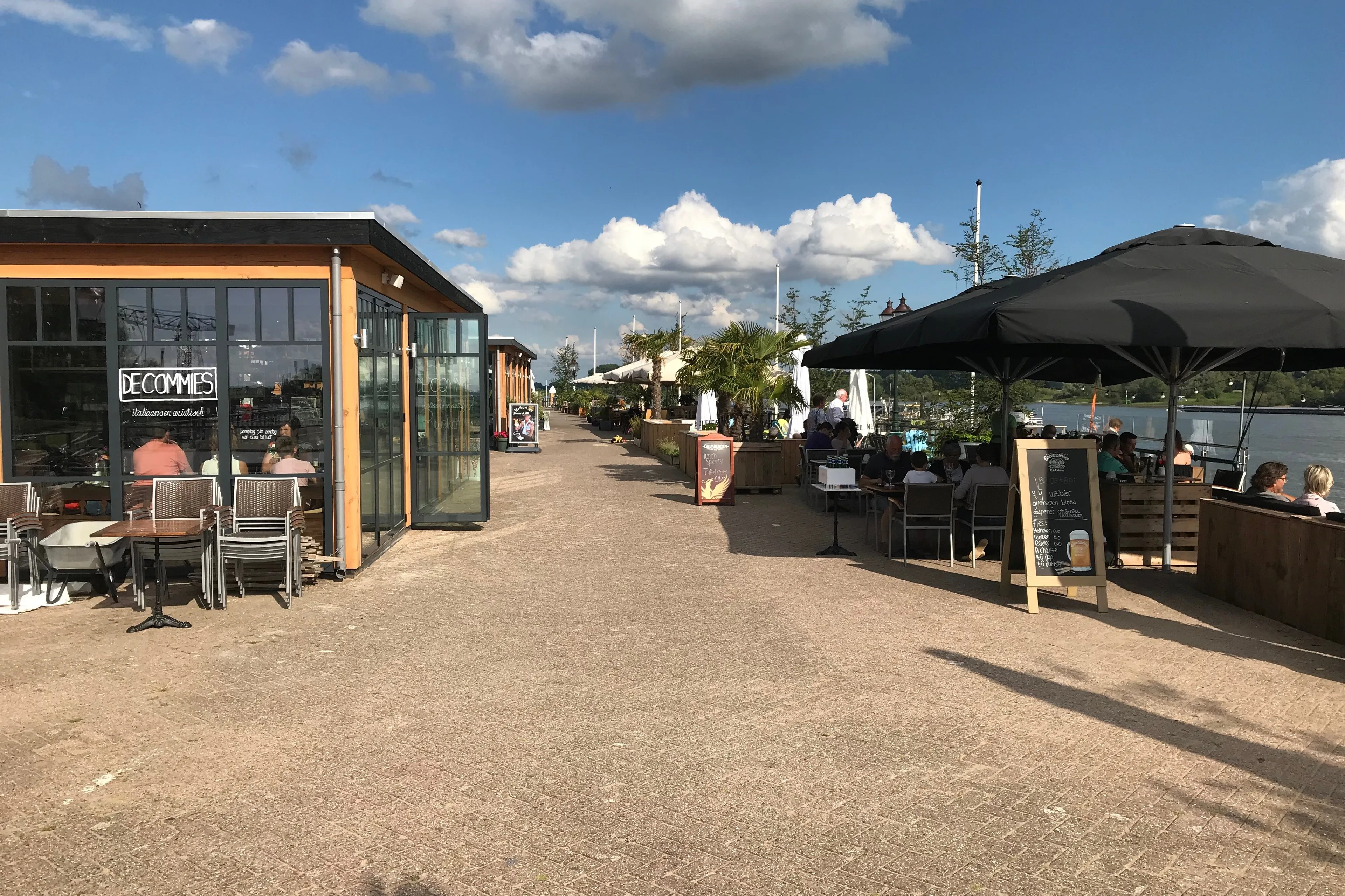 kade tolkamer links commies img 1060