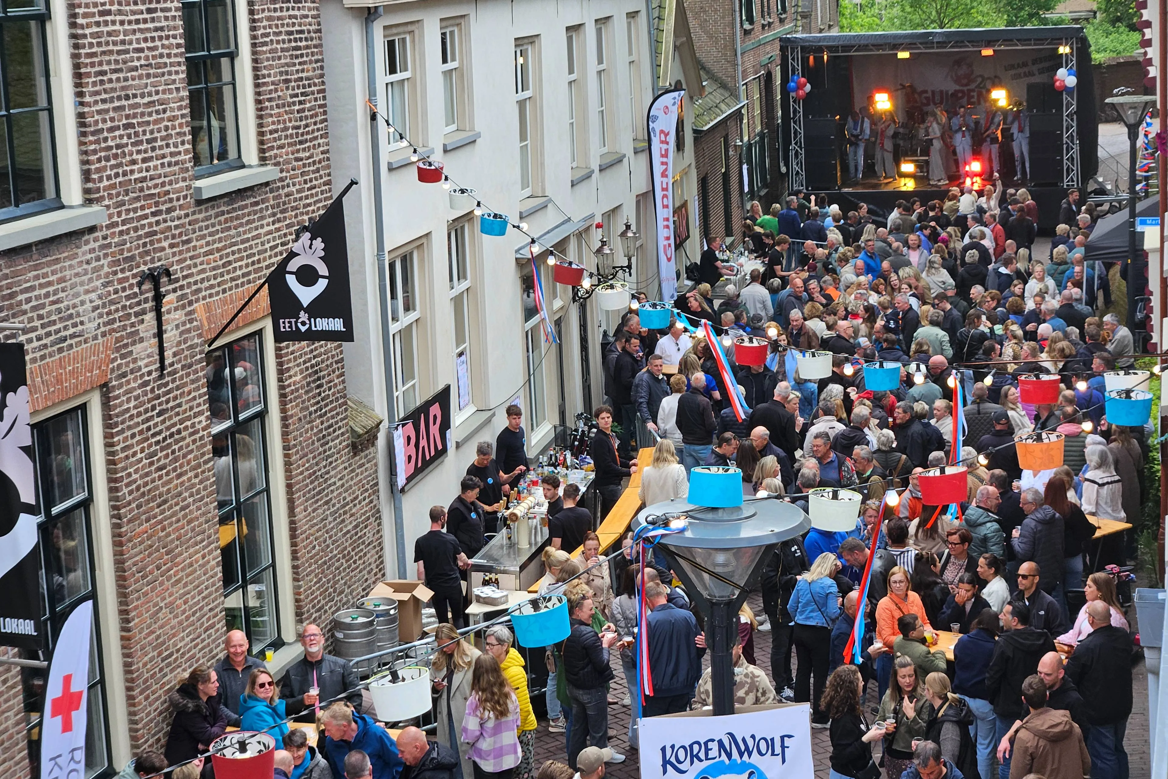Wittenburgstraat in Feeststemming
