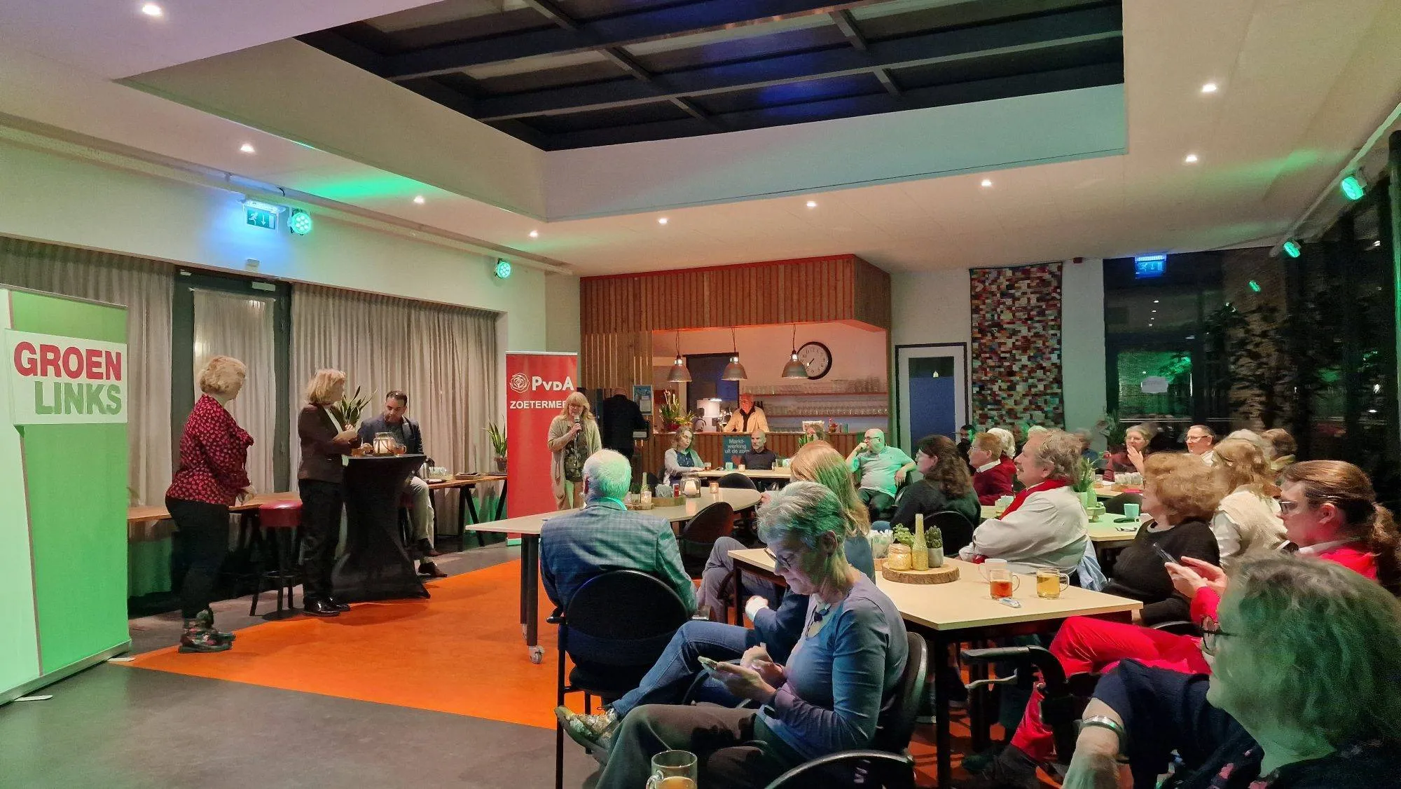 pol cafe 1 rechtenvrij pvda