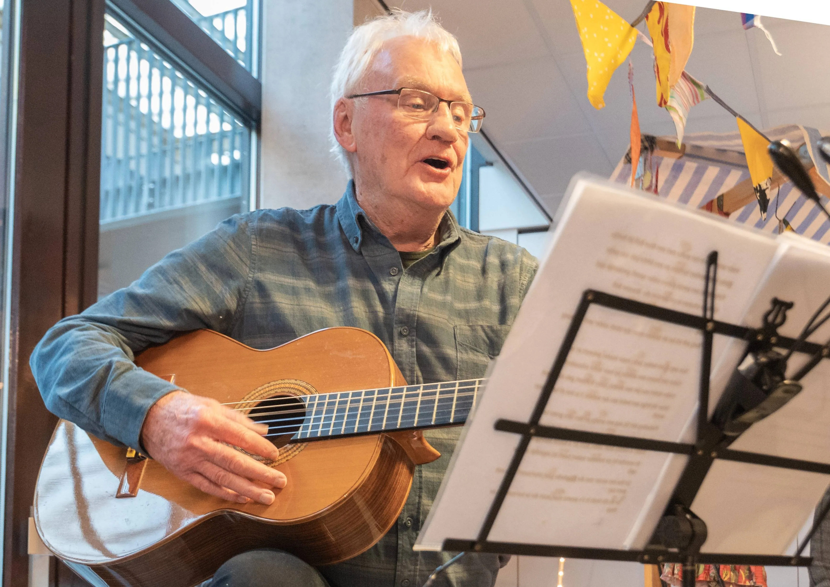 zing mee met troubadour kees fotograaf jeroen stahlecker