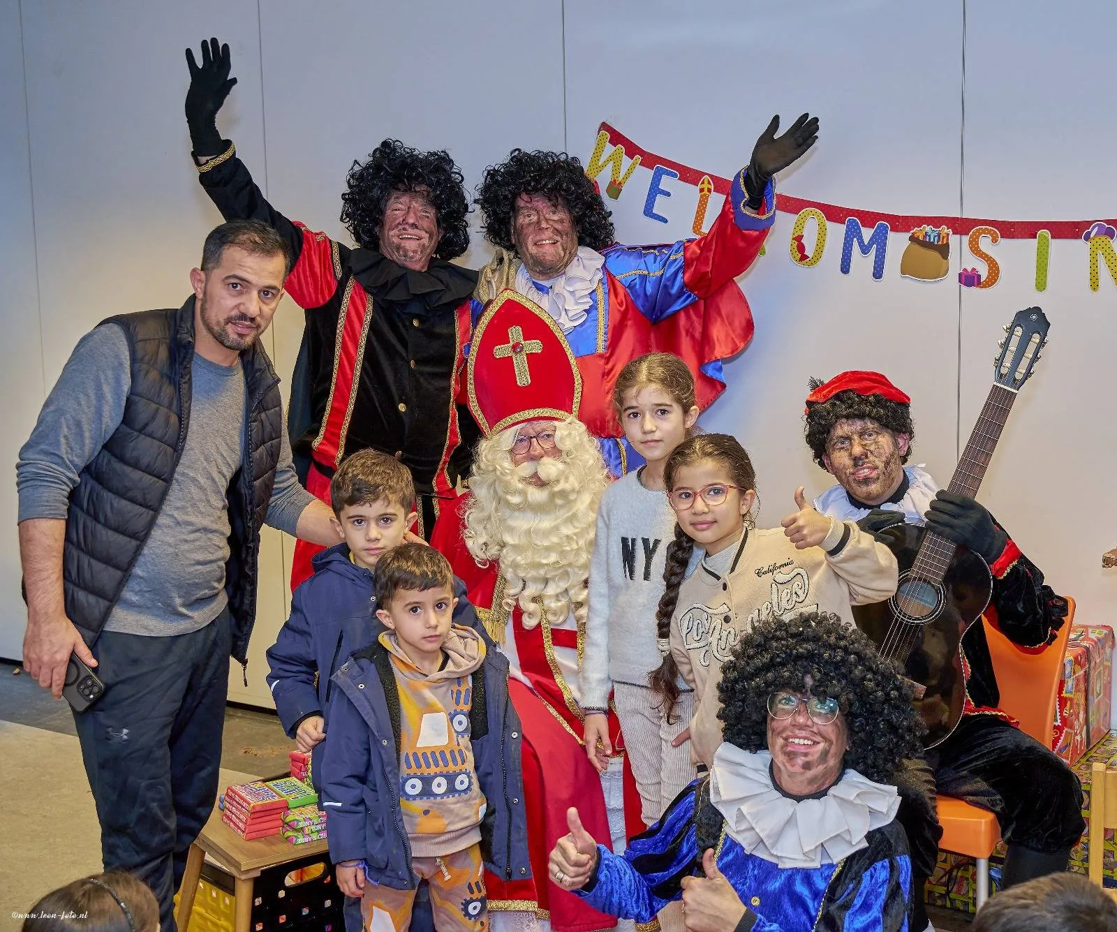 Groot Sint- en Pietenfeest bij Piëzo en Stichting Rotary Zegwaart - fotograaf Leon Koppenol