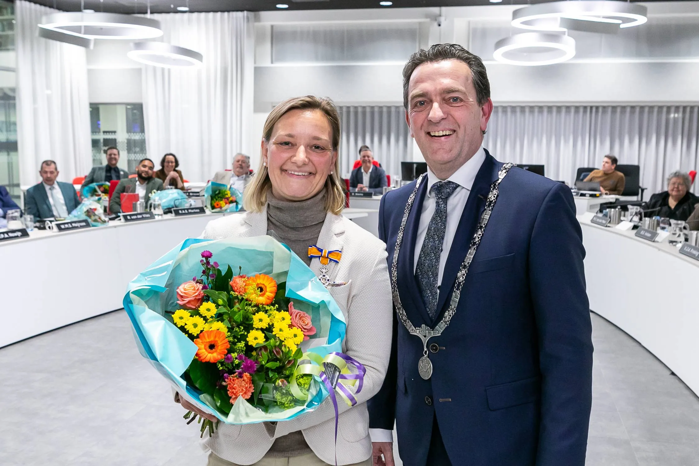Jamila Bakkers en burgemeester Michel Bezuijen