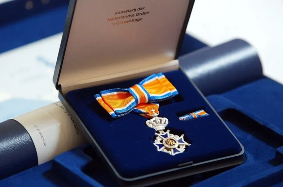 csm koninklijk lintje 9892b87712 1