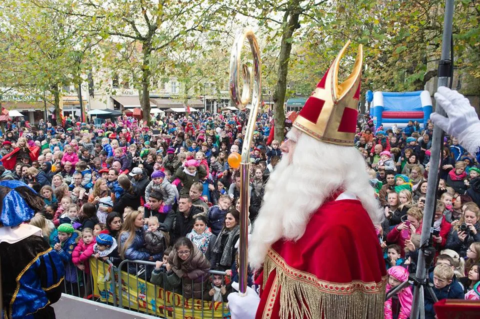 229325 sinterklaas grote kerkplein 2015