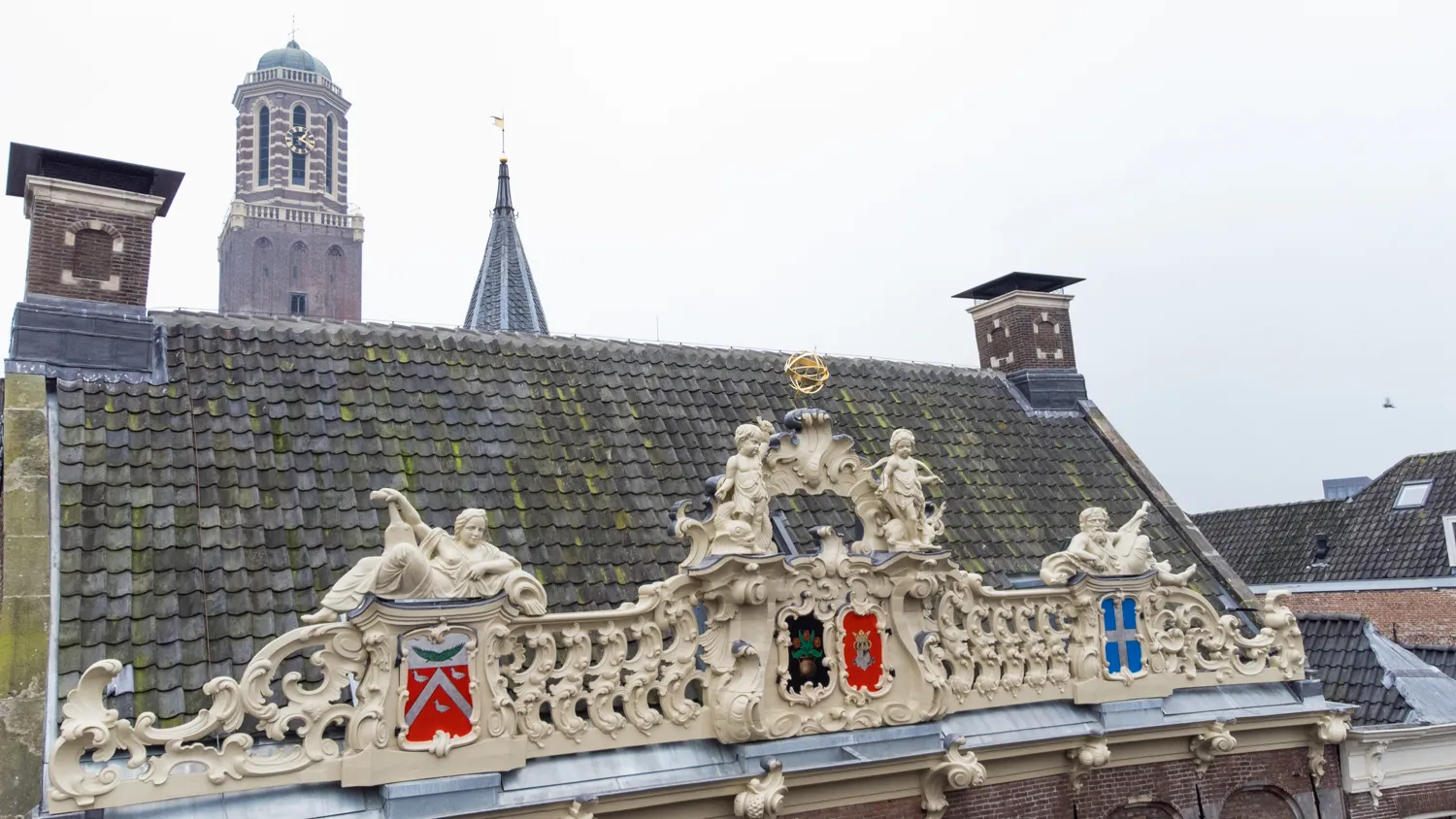 drostenhuis heeft haar kroonlijst terug 1