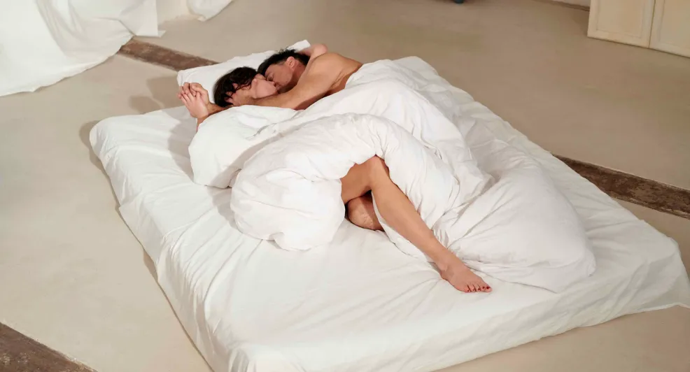 couple bed
