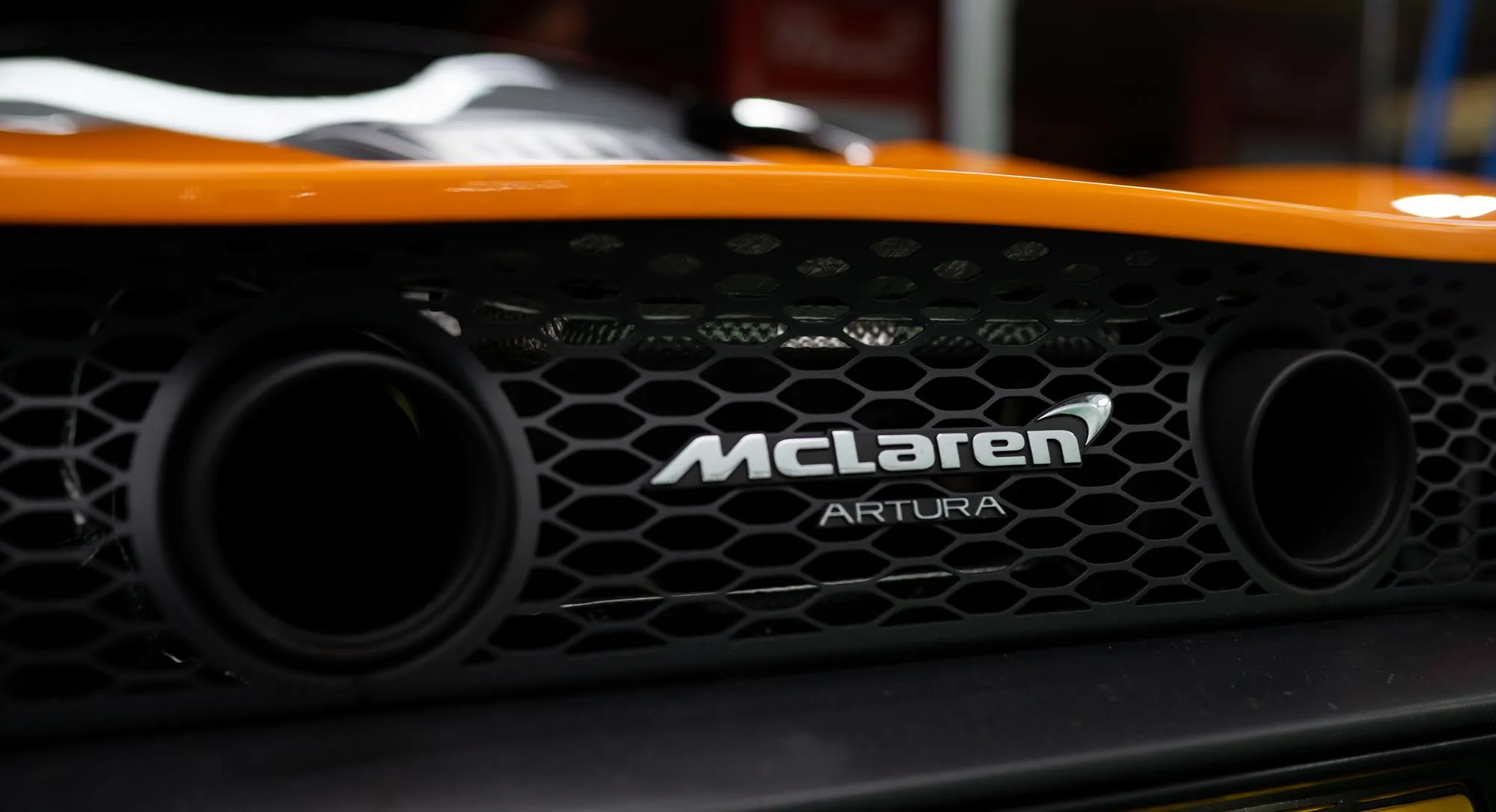 mclaren artura fhm05