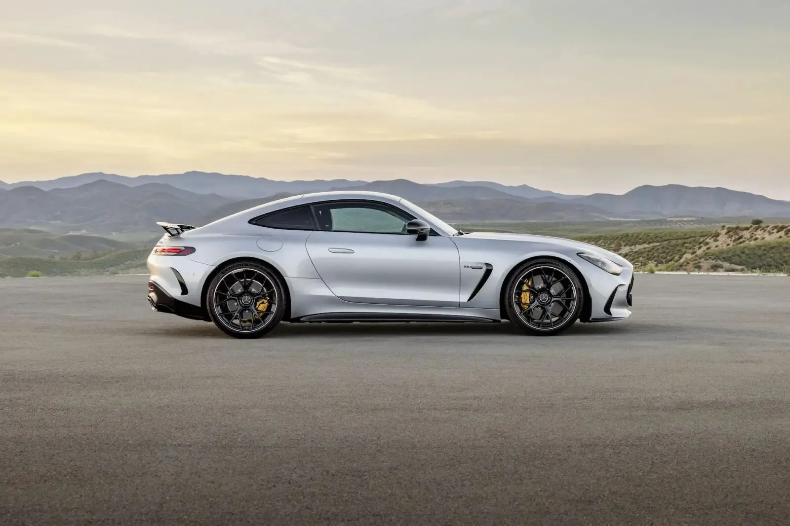 mercedes amg gt coupe fhm 25