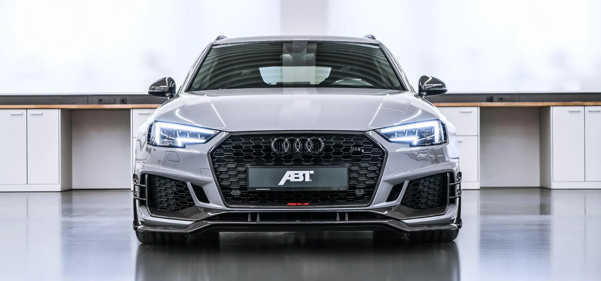 rs4 r 10