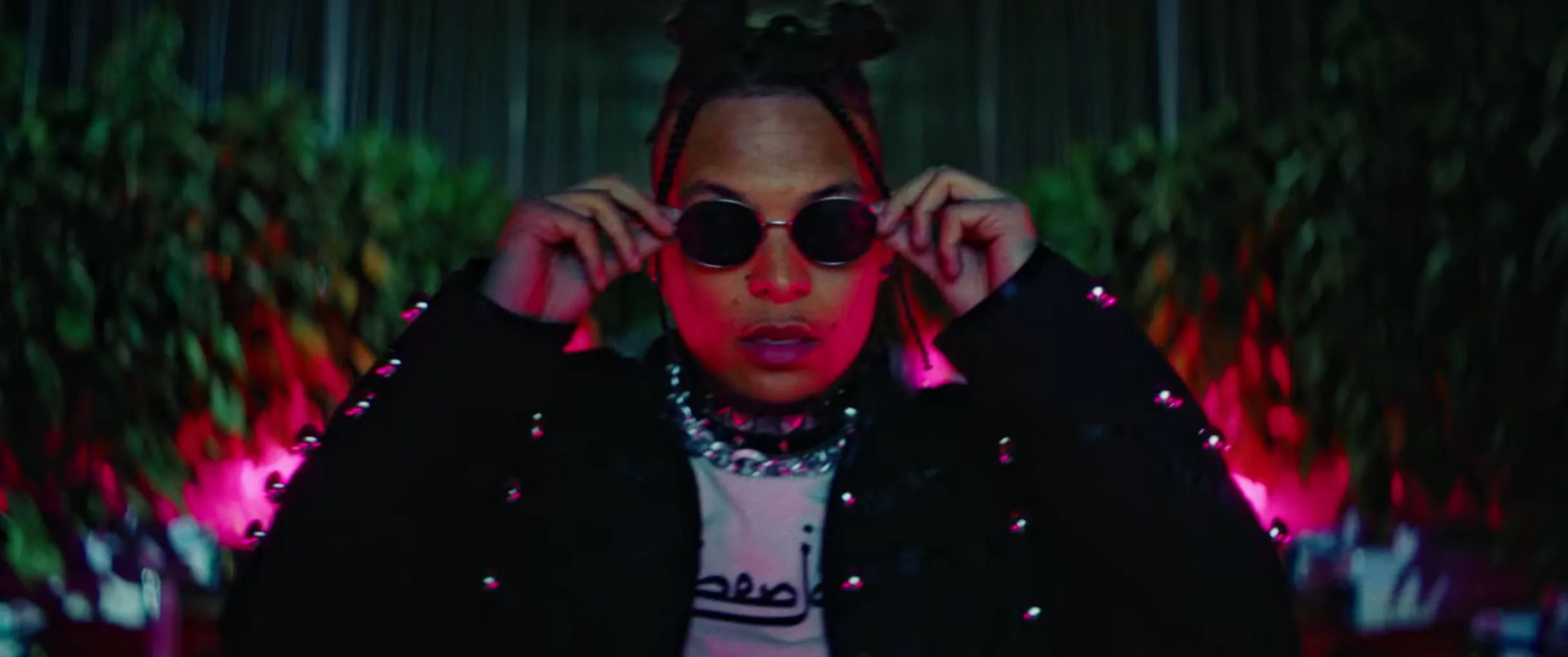 Ronnie Flex doet reggae versie van Energie