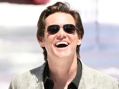 jim carrey once lived out of a vw camper van and in a tent on his sisters front lawn
