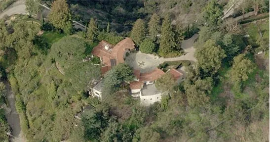 murdochs villa in beverly hills has 11 bedrooms spread over 8700 feet