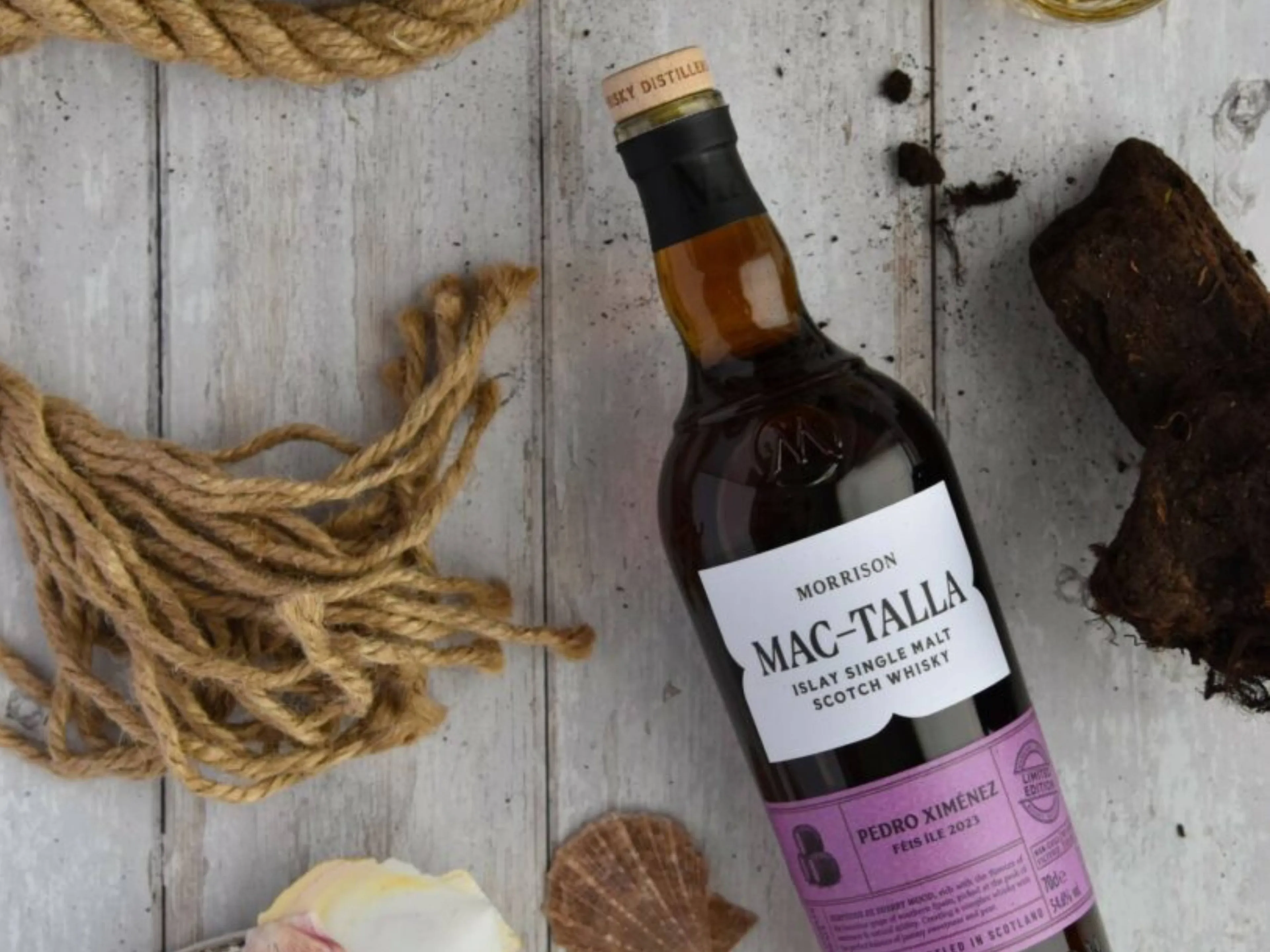 De Mac-Talla Feis Ile 2023 whisky is een maritieme