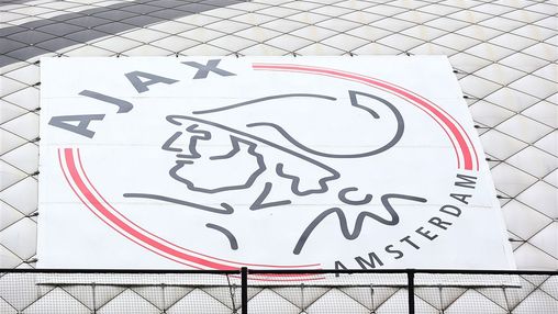 Geruchtenmolen: 'Ajax heeft Barça-huurling Víctor (22) op de radar'