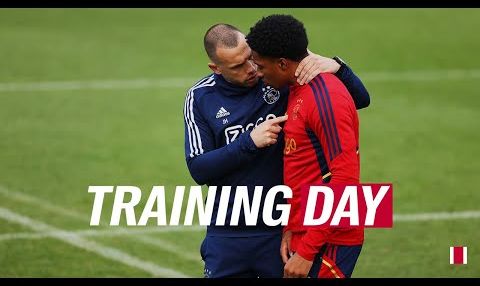 Ajax TV | Trainingssessie richting Cambuur-uit