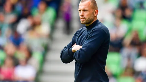 Heitinga krijgt tweede 'eerlijke' kans bij Ajax: 'Nu kan hij het team zelf formeren'