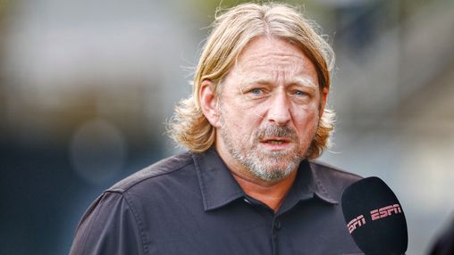 'Ajax verliest mogelijk vijftig miljoen euro op Mislintat-aankopen'