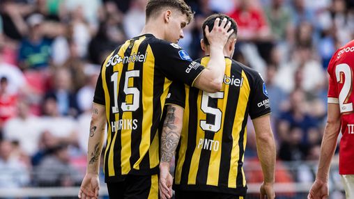 Vitesse krijgt achttien punten in mindering en degradeert uit Eredivisie
